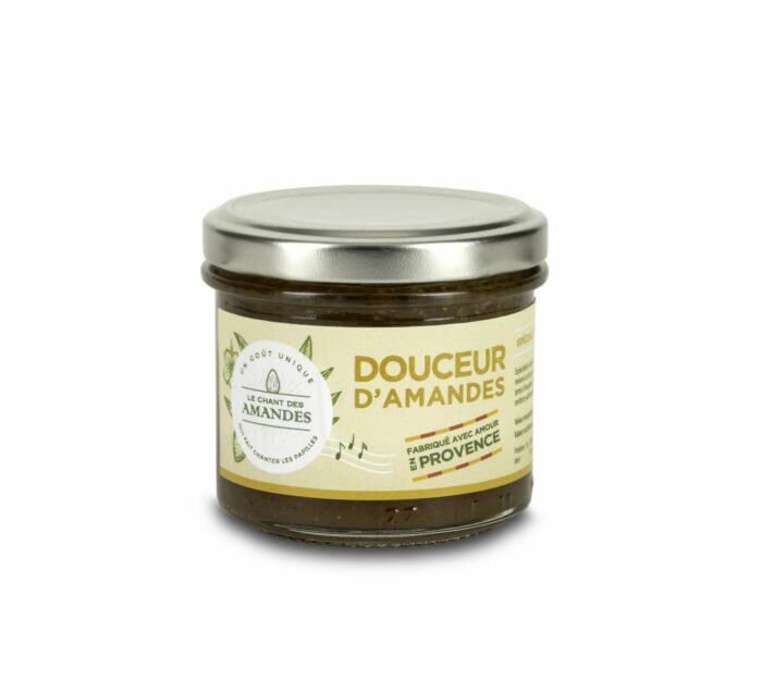 Douceur d'amandes : Confiture d’amandes avec une touche d’huile essentielle d’amande amère